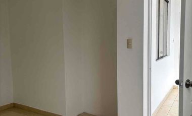 ALQUILO HABITACIONES EN CALLE ORIÓN PRIMERA CUADRA URBANIZACIÓN PORTADA DEL SOL ALTURA CUADRA 30 AVENIDA DEL CORREGIDOR.