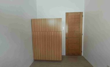 HOUSE 3 BEDROOMS IN METROPOLIS TALAMBAN CEBU