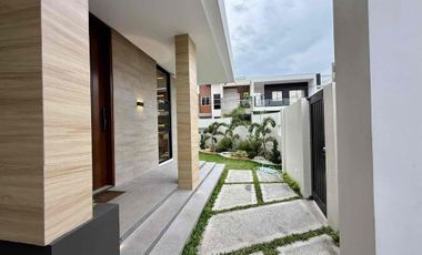 Modern Minimalist House with Swimming Pool in Angeles City