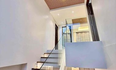 Modern Minimalist House with Swimming Pool in Angeles City