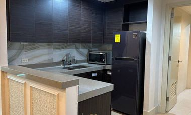 2 Bedroom For Lease in Edades Tower, Makati City