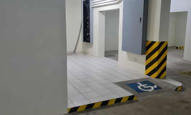 Marina Spatials by Filinvest – 10th Floor Condo with Panoramic Sea & City Views wtih Parking