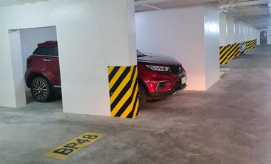 Marina Spatials by Filinvest – 10th Floor Condo with Panoramic Sea & City Views wtih Parking