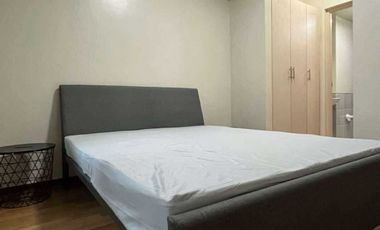 Encino at Two Serendra 2BR Bi-Level Unit Facing Amenities with Parking