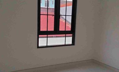 Rumah 2 lantai bisa untuk usaha jalan Raya Pandugo