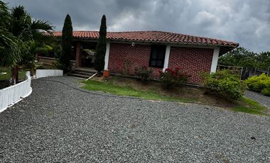 SE VENDE CASA FINCA CAMPESTRE, PARCELACION EL OTUN, SANTA ELENA, VALLE DEL CAUCA