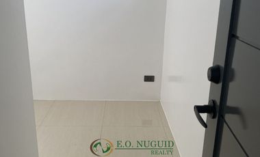 Corner End Unit House for Sale near SM City Caloocan!