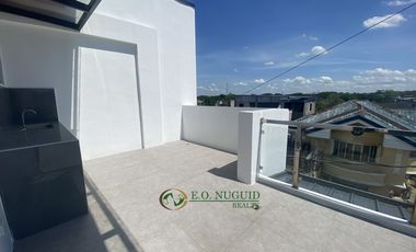 Corner End Unit House for Sale near SM City Caloocan!