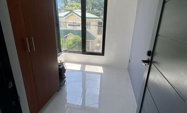 Corner End Unit House for Sale near SM City Caloocan!