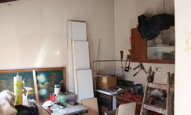 CASA - DOS LOCALES - DEPARTAMENTO