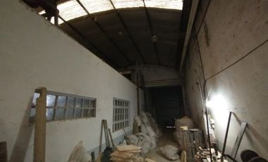 GALPON SOBRE AVENIDA ROCA LOTE 10X50 SUP. CUB.400 M2