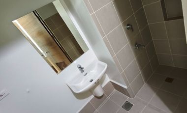 For sale 2 Bedroom Condo in Pasay near Makati City