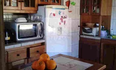 Vendo complejo turístico con casa,3 cabañas y  terreno, giro comercial en Iloca.