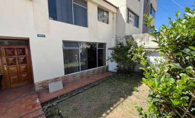 Cerca Colegio Condamine Vendo Oportunidad casa para vivienda y ofinas
