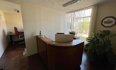 Cerca Colegio Condamine Vendo Oportunidad casa para vivienda y ofinas