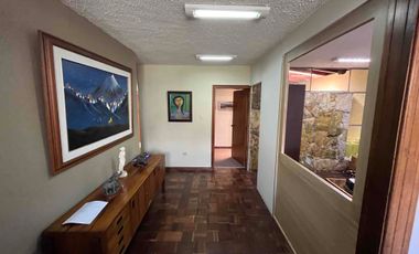 Cerca Colegio Condamine Vendo Oportunidad casa para vivienda y ofinas