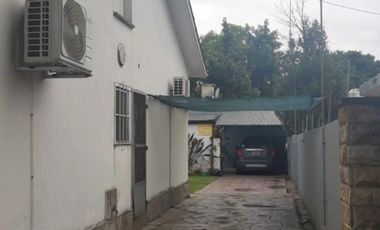 CASA AL FRENTE Y AL FONDO - 2 PROPIEDADES EN UN MISMO LOTE