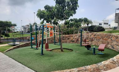 TERRENO EN VENTA SENDEROS MONTEVERDE LOTE 106 DE 122.25 M2. COTO 9