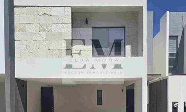 HERMOSA CASA CON PANELES SOLARES AREA CAMPOS ELISEOS