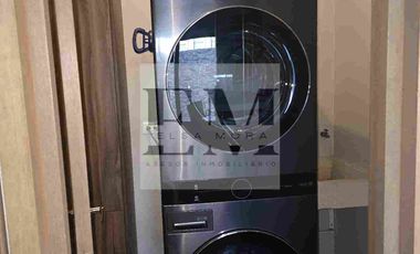 HERMOSA CASA CON PANELES SOLARES AREA CAMPOS ELISEOS