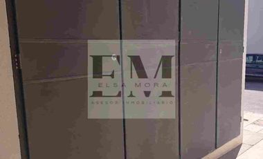 HERMOSA CASA CON PANELES SOLARES AREA CAMPOS ELISEOS