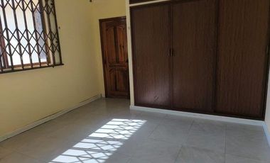 ALQUILER CASA TRES PISOS, NORTE DE MACHALA