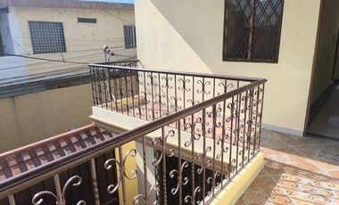 ALQUILER CASA TRES PISOS, NORTE DE MACHALA