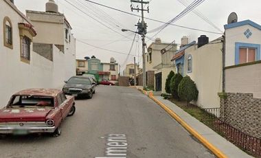 COHC (EMB) CASA EN VENTA DE CONTADO EN HUEHUETOCA  EDO MEX