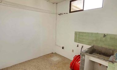 GARZOTA-NORTE DE GUAYAQUIL, Alquilo Casa 3 dormitorios $870.
(Sector cerrado)