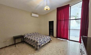 URB.LA FUENTE, Alquilo Casa Amplia Amoblada, 5 dormitorios, $1500.