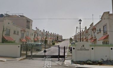 CVB (EMB) CASA EN VENTA DE CONTADO EN HUEHUETOCA  EDO MEX