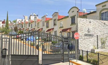 CVB (EMB) CASA EN VENTA DE CONTADO EN HUEHUETOCA  EDO MEX