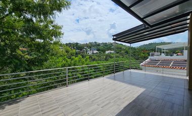 Las Cañadas Casa en Venta en Coto San Ángel con Hermosa Vista