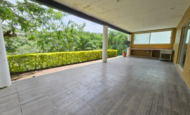 Las Cañadas Casa en Venta en Coto San Ángel con Hermosa Vista