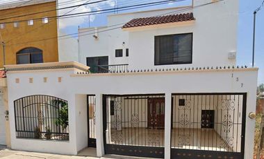 VENTA DE CASA EN AGUASCALIENTES, MONTEBELLO