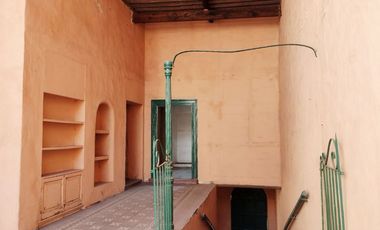 ¡Casona en el corazón de Puebla, ideal para inversión!
