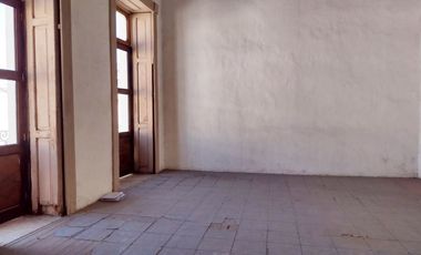 ¡Casona en el corazón de Puebla, ideal para inversión!
