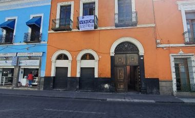 ¡Casona en el corazón de Puebla, ideal para inversión!