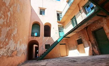 ¡Casona en el corazón de Puebla, ideal para inversión!