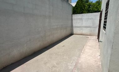 CASA EN VENTA AL ORIENTE DE SALTILLO EN FRACCIONAMIENTO PUERTA DEL REY