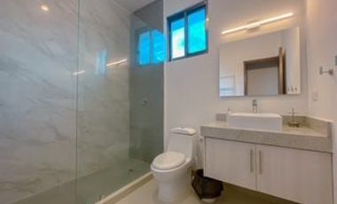 DEPARTAMENTO DE LUJO AMUEBLADO EN RENTA EN PUERTO MORELOS , A UNOS MINUTOS DEL HERMOSO MAS CARIBE