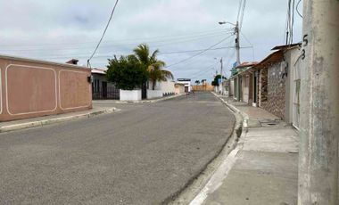 Vendo Casa en Salinas Vía a Mar Bravo, avenida Punta Carnero