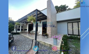 GRAN CASA CAMPESTRE VIA PUERTO LOPEZ