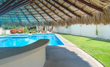 SE VENDE CASA EN COLINAS DEL ALTAR, TEMIXCO