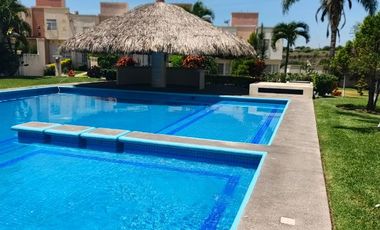SE VENDE CASA EN COLINAS DEL ALTAR, TEMIXCO