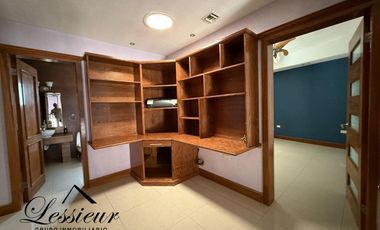 SE VENDE HERMOSA CASA UBICADA EN CERRADA ARBOLEDA
