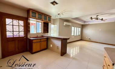 SE VENDE HERMOSA CASA UBICADA EN CERRADA ARBOLEDA