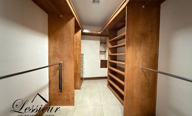 SE VENDE HERMOSA CASA UBICADA EN CERRADA ARBOLEDA