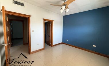 SE VENDE HERMOSA CASA UBICADA EN CERRADA ARBOLEDA
