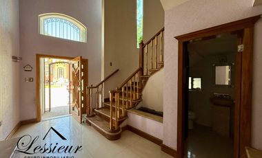 SE VENDE HERMOSA CASA UBICADA EN CERRADA ARBOLEDA